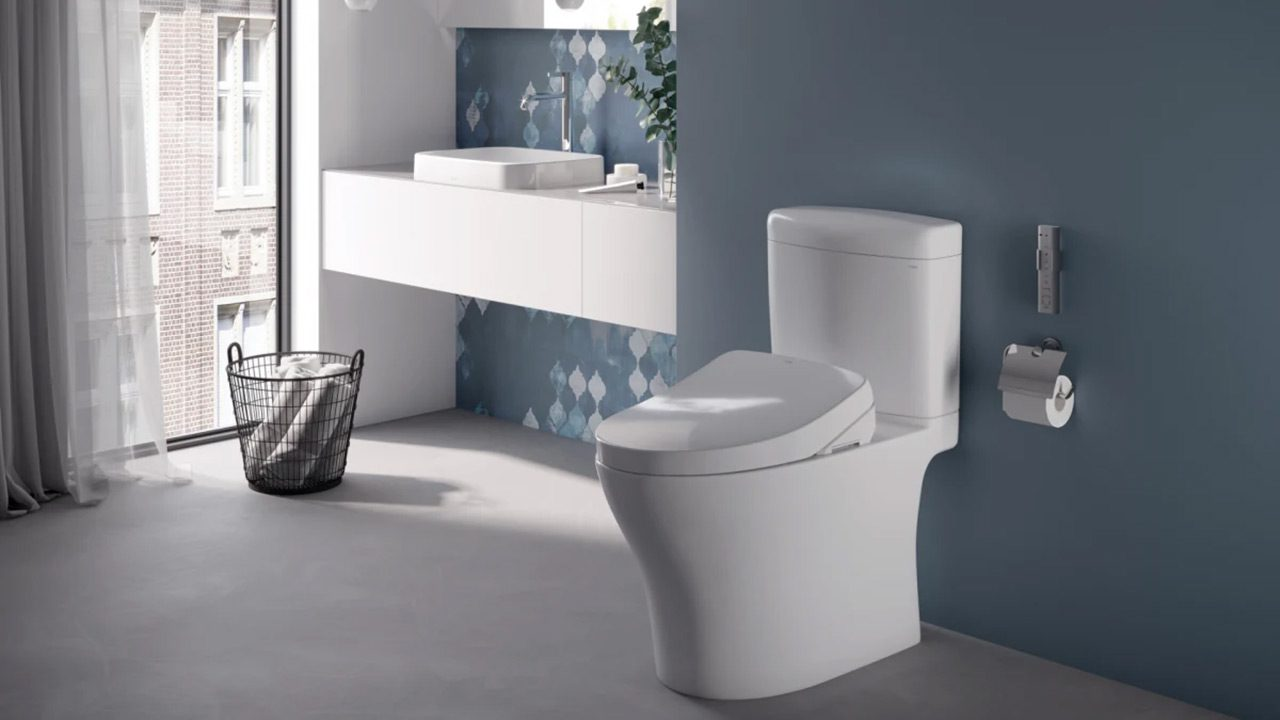 Mẫu nhà vệ sinh hẹp vẫn có thể tạo ra một không gian thoáng đãng và đầy đủ tiện nghi 