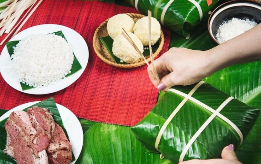 Bánh chưng, bánh dày và bánh tét trong dịp Tết