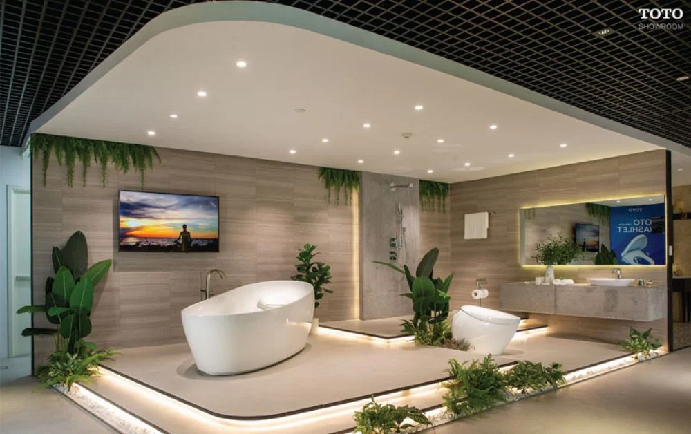 Bồn tắm massage trưng bày tại showroom TOTO